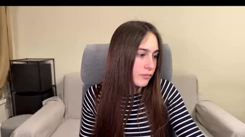 Snapshot of alicekollt chatting on 02/01/26, 04:38 alicekollt online show from 02/01/26, 04:38