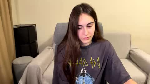 Snapshot of alicekollt chatting on 02/10/26, 05:28 alicekollt online show from 02/10/26, 05:28