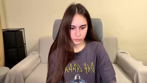 Snapshot of alicekollt chatting on 02/19/26, 08:27 alicekollt online show from 02/19/26, 08:27