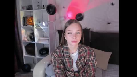 Alice online show from 10/27/25, 04:16