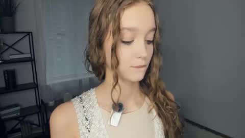 Serena online show from 11/24/25, 07:41