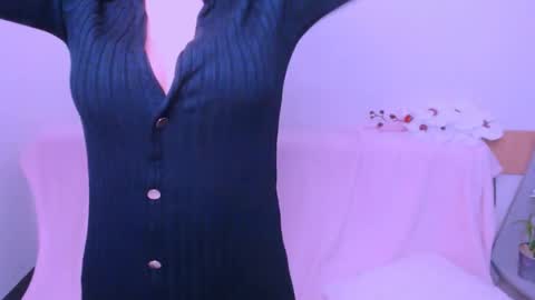 Alice online show from 05/11/26, 02:45
