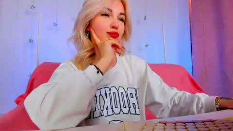 alicemonro online show from 05/15/26, 01:23