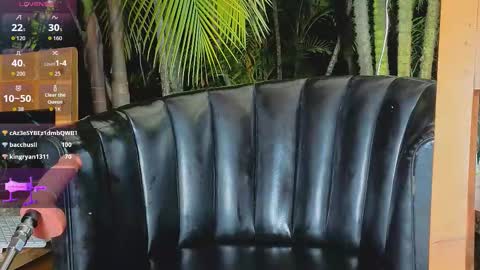 Snapshot of alicemrtnzz chatting on 10/30/25, 12:01 alicemrtnzz online show from 10/30/25, 12:01