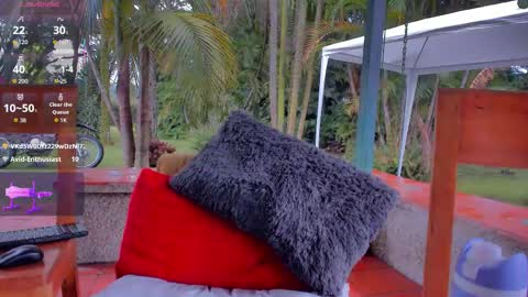 Snapshot of alicemrtnzz chatting on 11/18/25, 09:52 alicemrtnzz online show from 11/18/25, 09:52