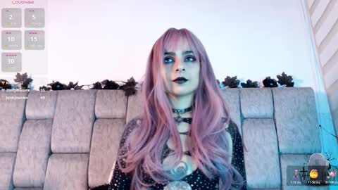 Snapshot of alicenoir_ chatting on 11/04/25, 11:15 alicenoir_ online show from 11/04/25, 11:15