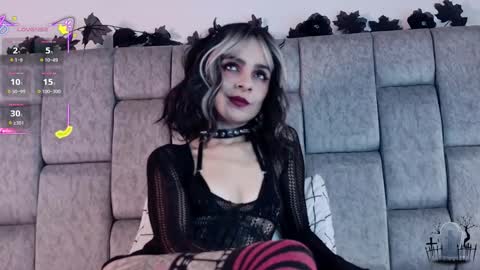 Snapshot of alicenoir_ chatting on 11/14/25, 03:44 alicenoir_ online show from 11/14/25, 03:44