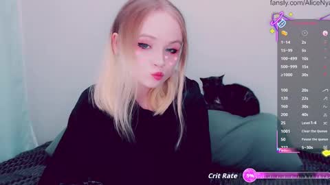 Snapshot of alicenya chatting on 09/15/25, 04:45 Alice online show from 09/15/25, 04:45