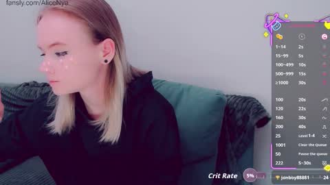 Snapshot of alicenya chatting on 11/30/25, 04:38 Alice online show from 11/30/25, 04:38