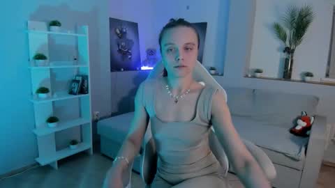 Alice online show from 11/26/25, 03:18