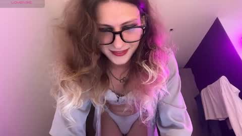 Snapshot of alicepinkhead chatting on 06/01/26, 09:55 AlicePinkhead online show from 06/01/26, 09:55