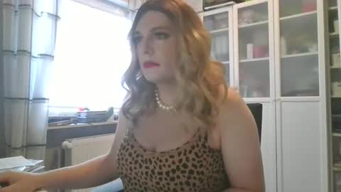 Alice online show from 10/24/25, 08:33