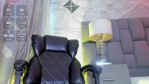 Snapshot of alicestevens_ chatting on 05/18/26, 12:33 Alicestevens online show from 05/18/26, 12:33