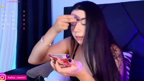 Snapshot of aliceusen chatting on 11/13/25, 10:19 Alice online show from 11/13/25, 10:19