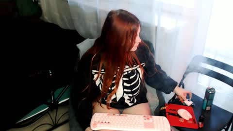 Snapshot of alicewinchesterr chatting on 01/15/25, 09:24 Alice online show from 01/15/25, 09:24