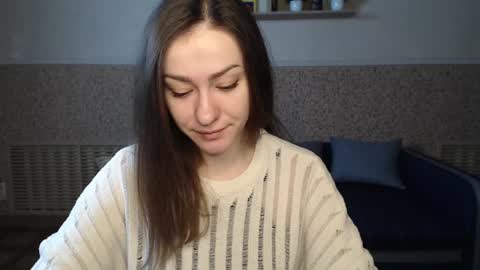 Snapshot of alicewonderful22 chatting on 12/15/24, 06:29 Alice online show from 12/15/24, 06:29