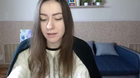 Snapshot of alicewonderful22 chatting on 02/11/25, 04:35 Alice online show from 02/11/25, 04:35