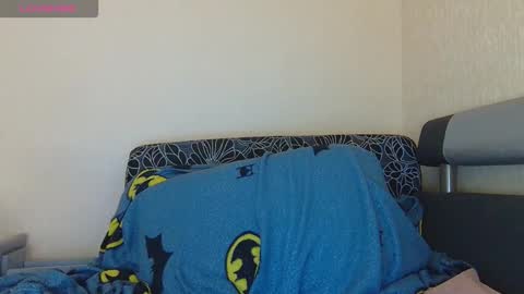 Snapshot of alicewoolfy chatting on 12/13/25, 07:53 AliceWoolfy online show from 12/13/25, 07:53