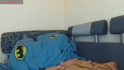 AliceWoolfy online show from 04/09/26, 08:03