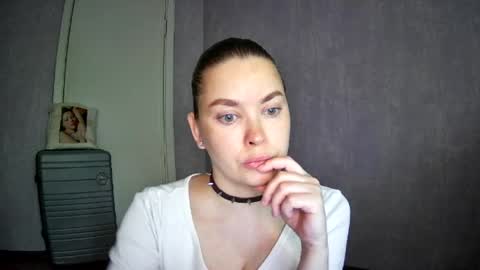 Snapshot of alicexfresh chatting on 06/24/26, 04:22 AlicexFresh online show from 06/24/26, 04:22