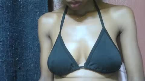 Snapshot of alicia253177 chatting on 02/14/25, 03:43 alicia253177 online show from 02/14/25, 03:43