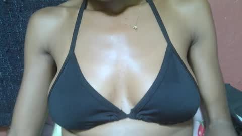 Snapshot of alicia253177 chatting on 02/19/25, 06:00 alicia253177 online show from 02/19/25, 06:00