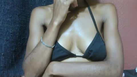 Snapshot of alicia253177 chatting on 02/25/25, 05:08 alicia253177 online show from 02/25/25, 05:08