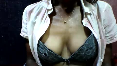 Snapshot of alicia253177 chatting on 09/21/25, 07:43 alicia253177 online show from 09/21/25, 07:43