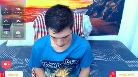 CATALINA Y ANDRES online show from 02/05/25, 08:57