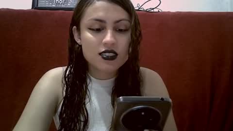 alicia_axiom online show from 05/18/26, 06:25