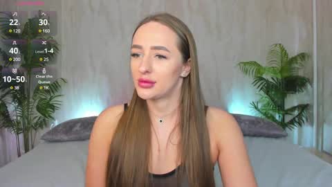 Snapshot of alicia_edwards chatting on 02/06/25, 02:22 Mia online show from 02/06/25, 02:22