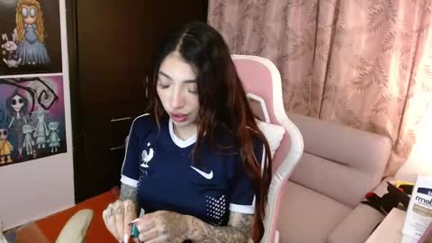 Snapshot of alicia_key_ chatting on 10/02/25, 03:02 ALICIA online show from 10/02/25, 03:02