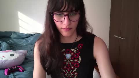 Snapshot of alicia_love29 chatting on 12/05/24, 09:17 Alice online show from 12/05/24, 09:17