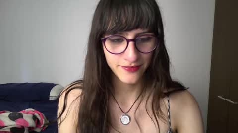 Snapshot of alicia_love29 chatting on 01/02/25, 06:45 Alice online show from 01/02/25, 06:45