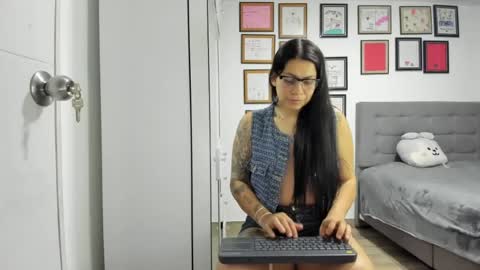 alicia_rainbow online show from 06/29/26, 03:57