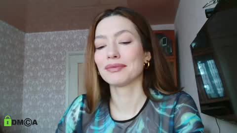 Alicia online show from 02/20/25, 04:28