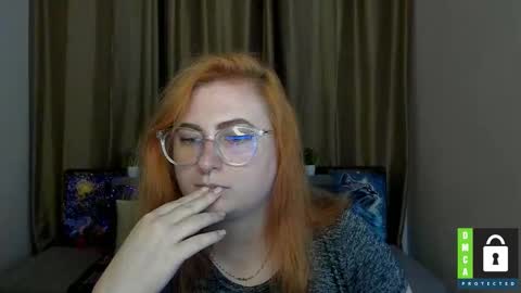 Snapshot of alicia_side_red chatting on 09/16/25, 05:47 Alicia online show from 09/16/25, 05:47