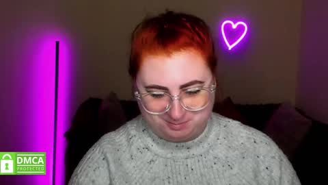 Snapshot of alicia_side_red chatting on 09/27/25, 05:45 Alicia online show from 09/27/25, 05:45