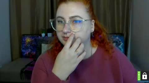 Snapshot of alicia_side_red chatting on 10/13/25, 11:21 Alicia online show from 10/13/25, 11:21