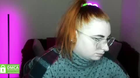 Snapshot of alicia_side_red chatting on 11/14/25, 06:34 Alicia online show from 11/14/25, 06:34