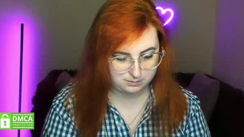 Snapshot of alicia_side_red chatting on 12/05/25, 06:44 Alicia online show from 12/05/25, 06:44