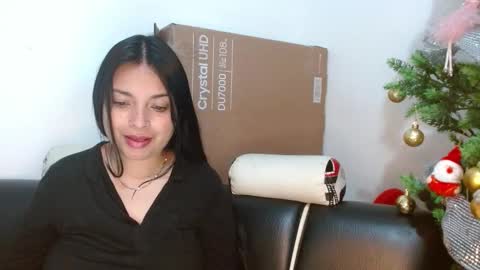 Snapshot of alicia_va chatting on 12/23/24, 02:07 Alice online show from 12/23/24, 02:07