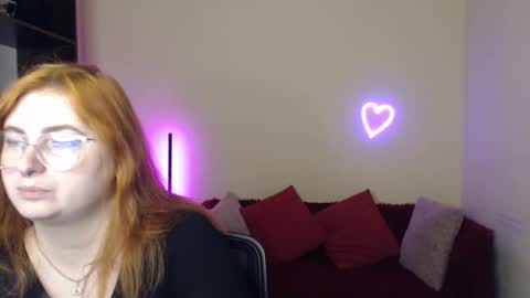 Alicia online show from 11/19/25, 06:35