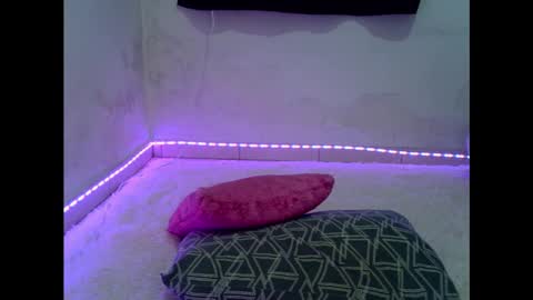 Alicia Axiom online show from 01/09/25, 03:04