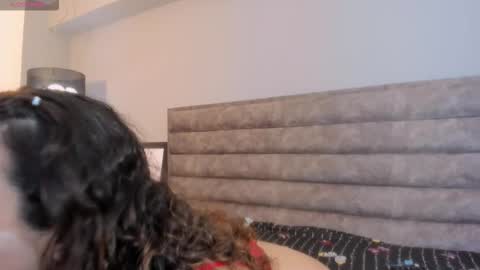 Alicia online show from 10/16/25, 12:17