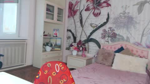 Veronica online show from 09/20/25, 02:29