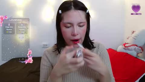 aliciia_23 online show from 12/05/25, 08:49