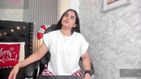 alicya online show from 12/17/25, 12:11