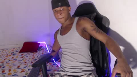 Snapshot of alid_17 chatting on 12/13/24, 01:26 Alid 17 online show from 12/13/24, 01:26