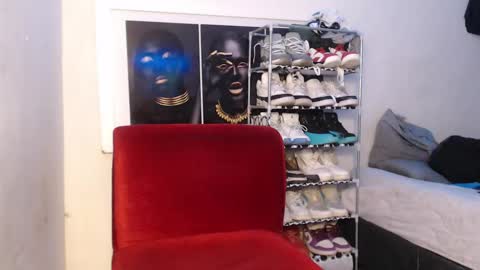 Snapshot of alid_17 chatting on 02/14/25, 03:22 Alid 17 online show from 02/14/25, 03:22